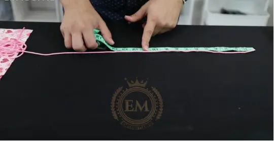 Comment broder votre propre masque facial faTutoriel complete-HopeTutorial 11 In-The-Hope Embroidered Face Mask Tutorial Step 6