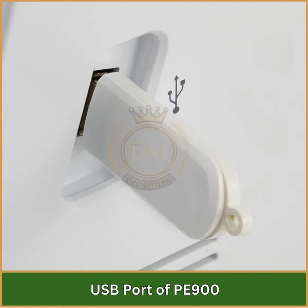 USB Port of PE900